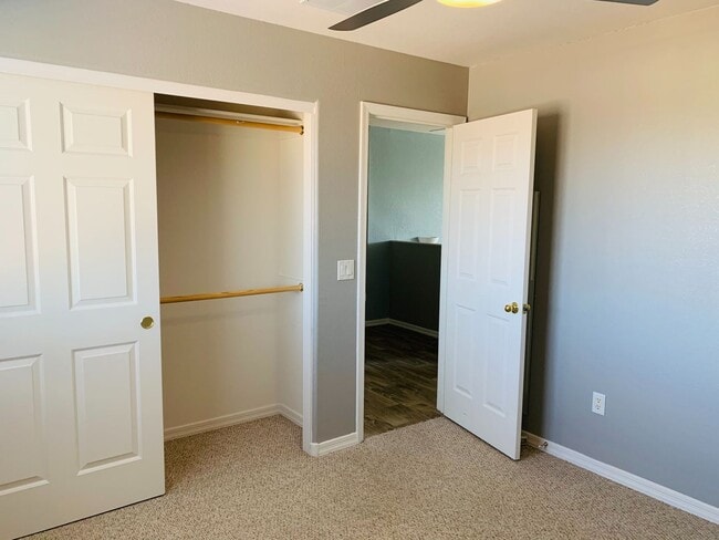 Building Photo - Rancho Sahuarita 4 bedroom 3 bath 2 story Home