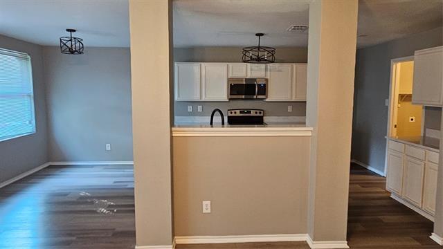 Building Photo - 13031 Cowper Dr