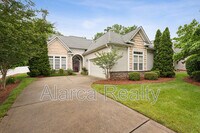 Building Photo - 131 Ivy Creek Ln