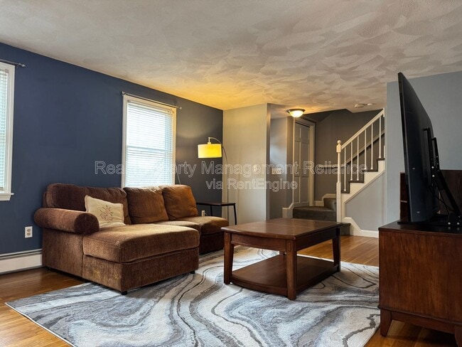 Building Photo - 14 Ravenna Ave