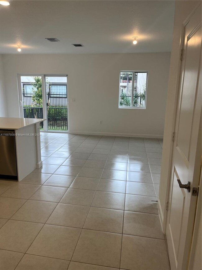 Building Photo - 3 bedroom in Pembroke Park FL 33023