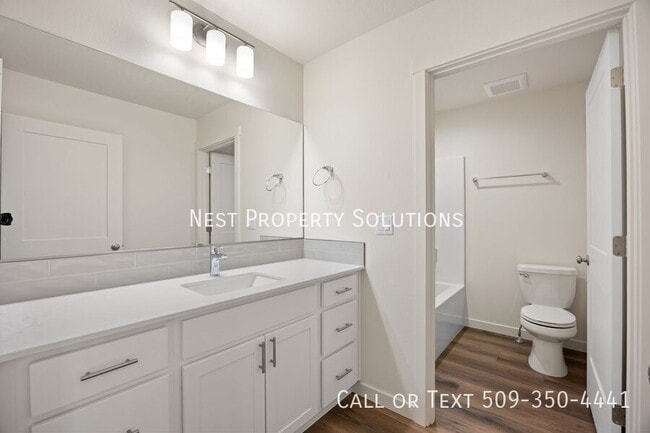 Building Photo - 601 S Dorsing St