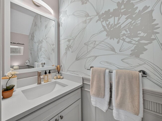 Building Photo - 1512 Buckingham Ave