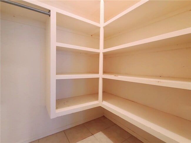 Building Photo - 5604 NW 106th St