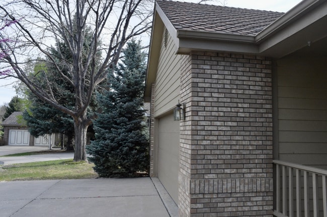 Building Photo - 838 Ashford Ln