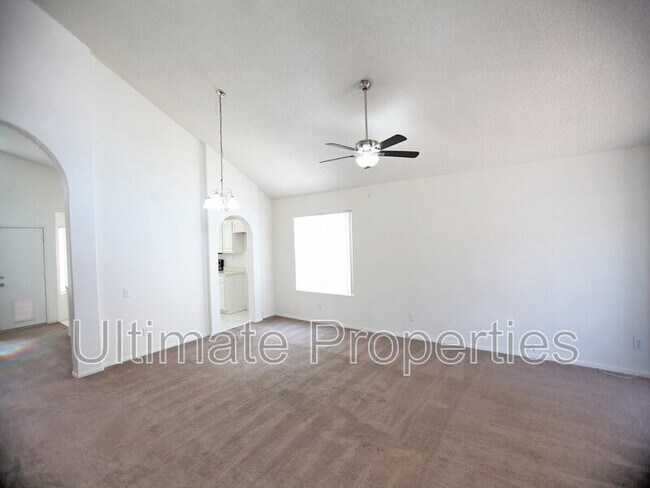 Building Photo - 3128 N Ivory Ln