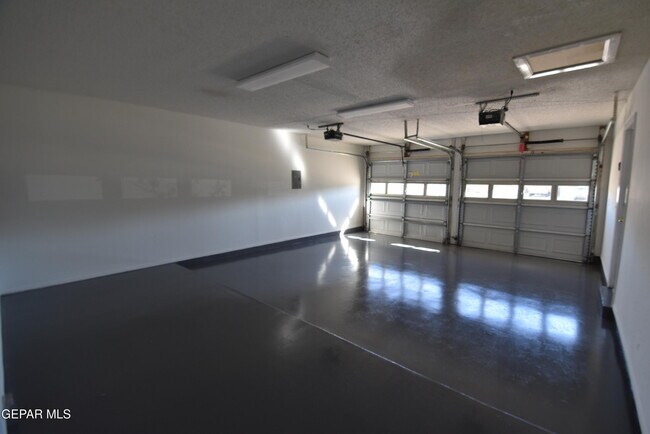 Building Photo - 3417 Guthrie St