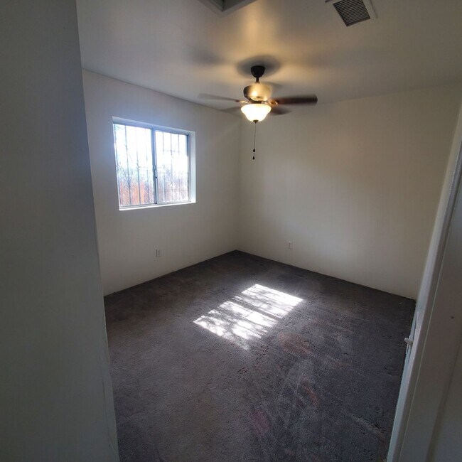 Building Photo - Cozy 2 BR in Brawley