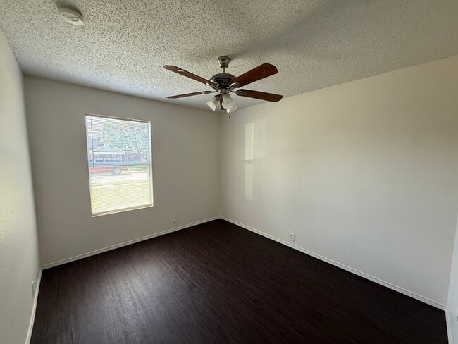 Building Photo - 9625 Brierwyck Dr