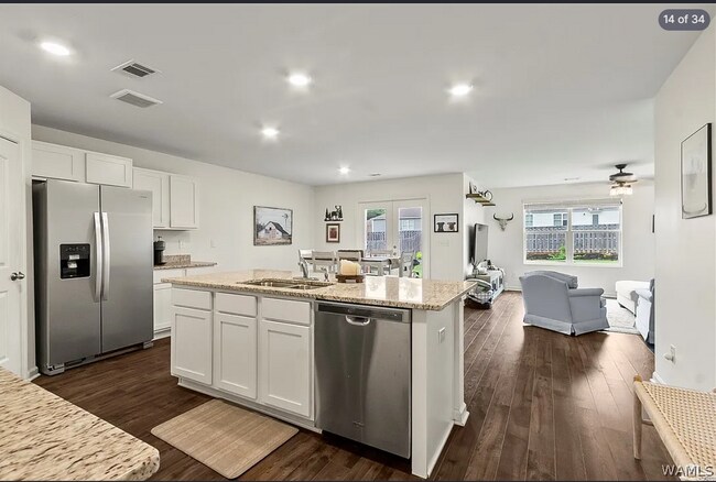 Building Photo - 3704 Magnolia Hls Dr