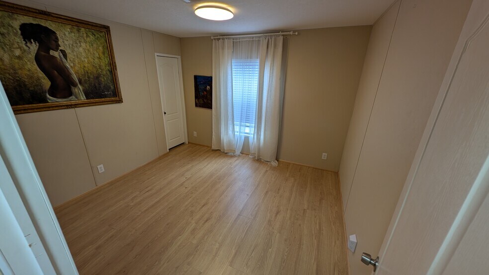 third bedroom - 3023 SW 50th St