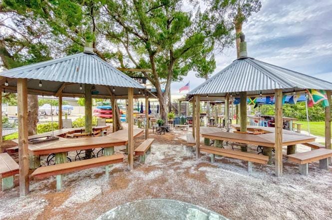 Building Photo - 454 Bouchelle Dr