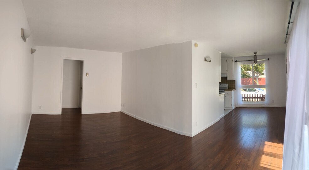 Building Photo - 3813 Huron Ave