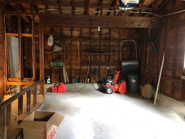 Building Photo - Spacious 3BR Home on Quiet Cul-de-Sac – Minutes from Downtown TC!