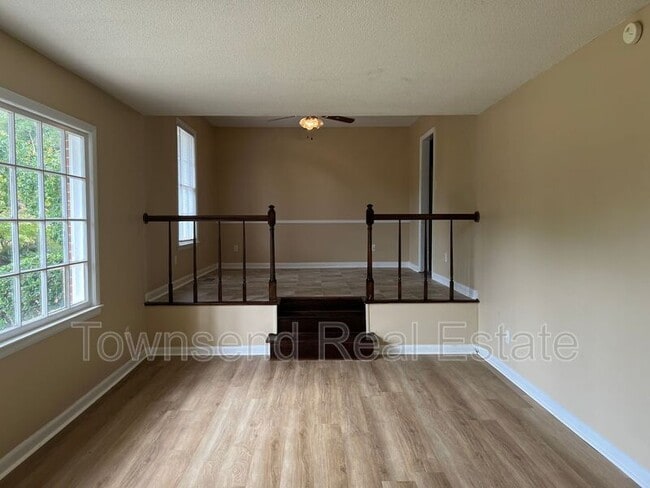 Building Photo - 6458 Easthampton Rd