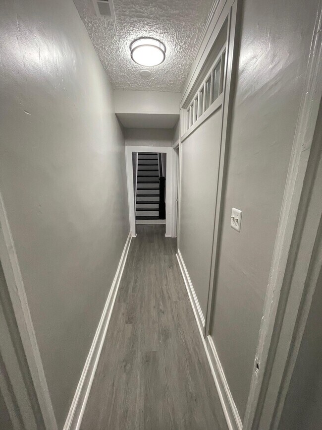 Building Photo - Calverton Heights