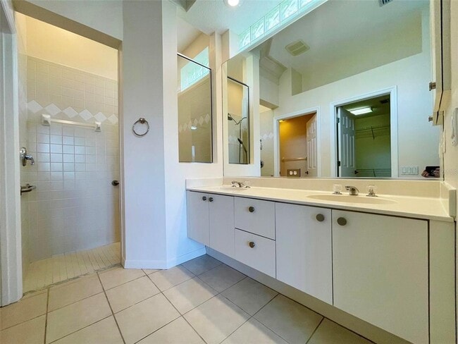 Building Photo - 8515 53rd Pl E