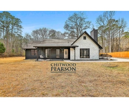 Building Photo - Fully Renovated 4BR Ranch Steps From Serenbe!!! Privacy, Nature & Modern Living