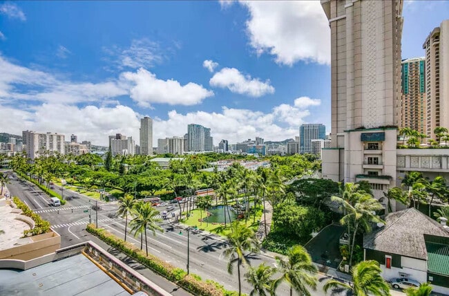 Building Photo - 1850 Ala Moana Blvd