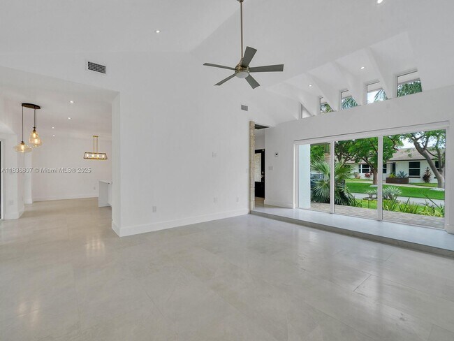 Building Photo - 7800 SW 181st Terrace