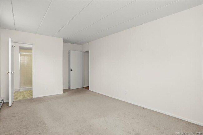 Building Photo - 27 Northill St