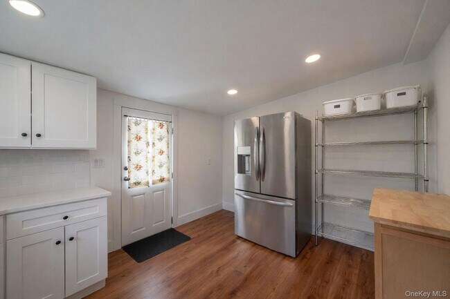 Building Photo - 93 West St