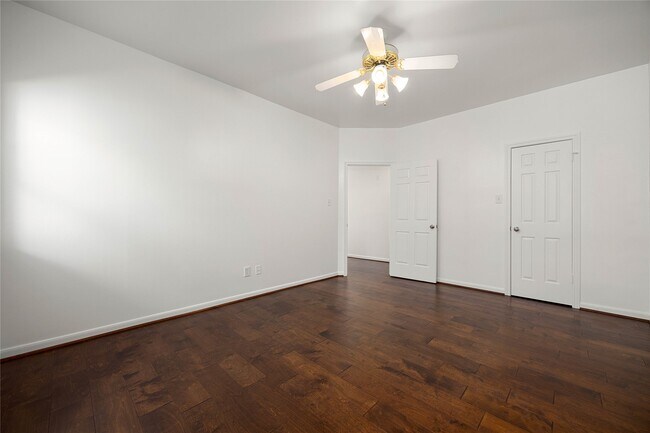 Building Photo - 14122 Langbourne Dr
