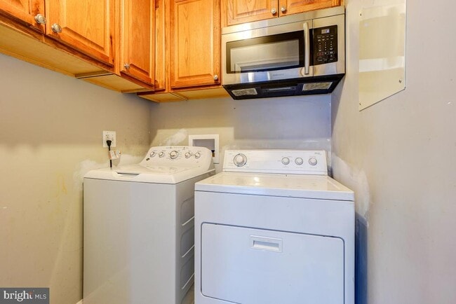Building Photo - 6160 Cinnamon Ct