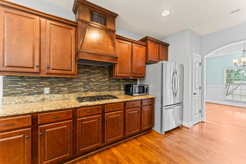 Building Photo - 1002 Glessner Dr