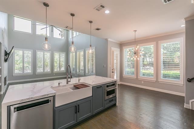 Building Photo - 2305 Beacon Hill Dr