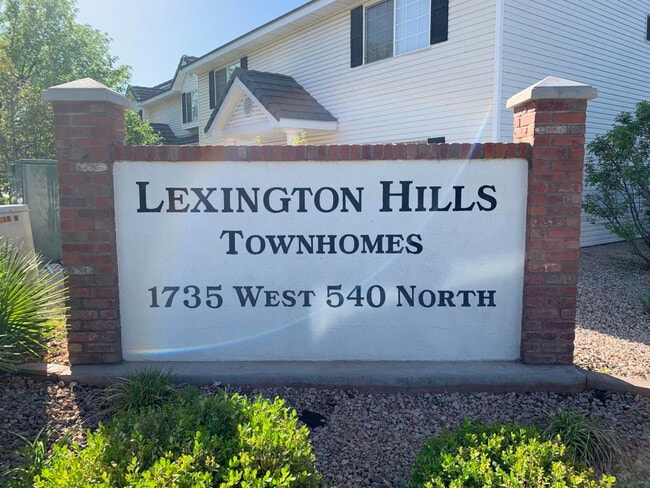 Building Photo - SMALL PETS FRIENDLY!! Beautiful Lexington ...