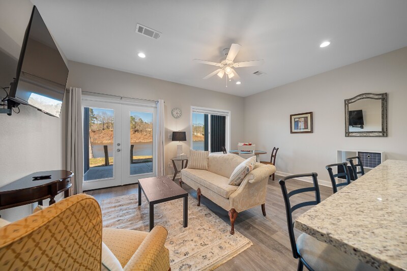 Building Photo - 167 Pebble Beach Pl