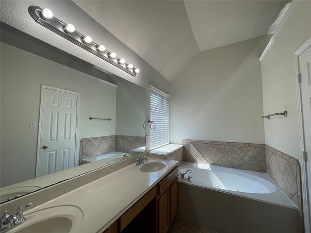 Building Photo - 11920 Brownwood Dr