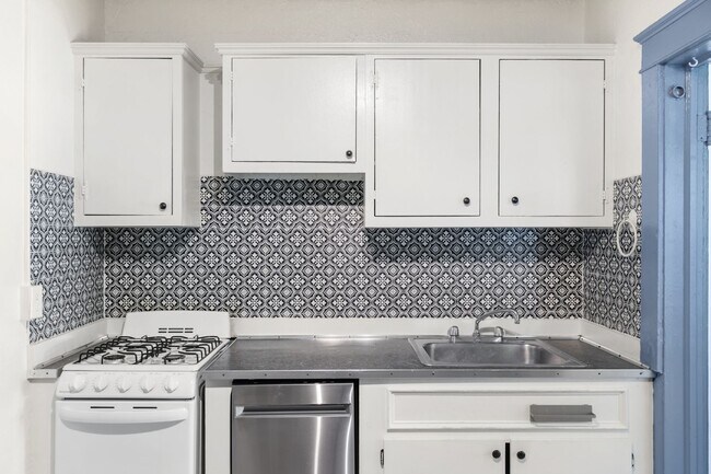 Interior Photo - Tivoli