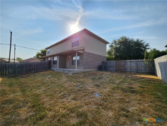 Building Photo - 3014 Green Mountain Dr