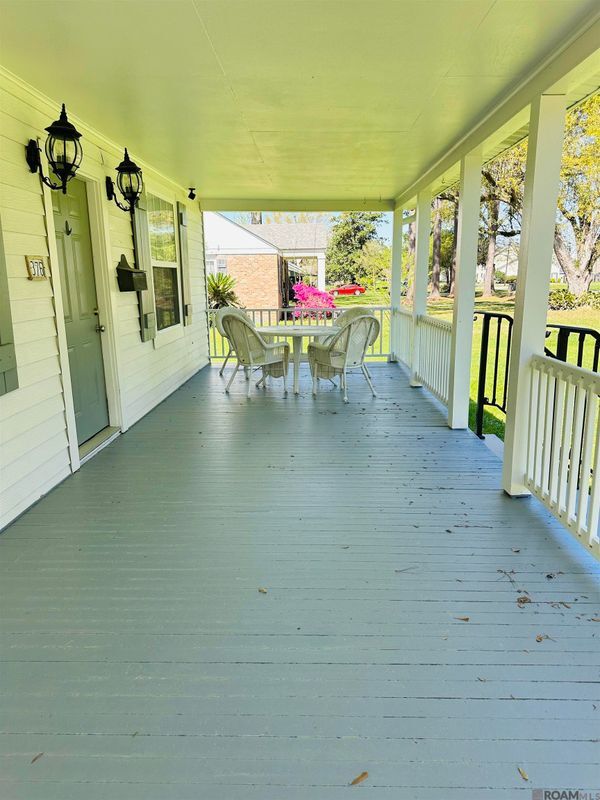 Building Photo - 376 Croydon Ave