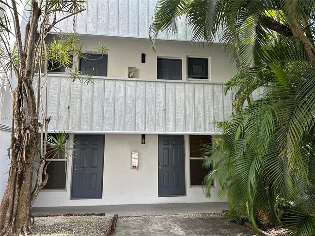 Primary Photo - 3071 SW 27th Ave
