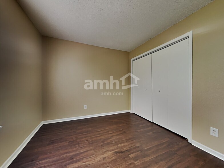Building Photo - 8142 Whitaker Valley Blvd