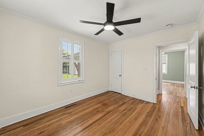 Building Photo - 12 Colleton Dr