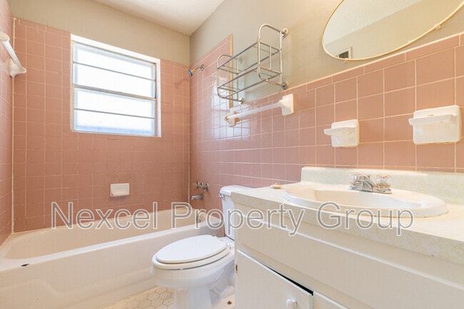 Building Photo - 8095 Whitebrook Dr