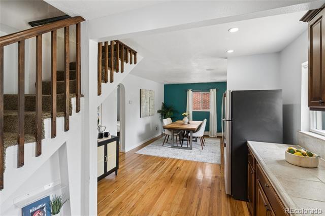 Building Photo - 556 S Canosa Ct