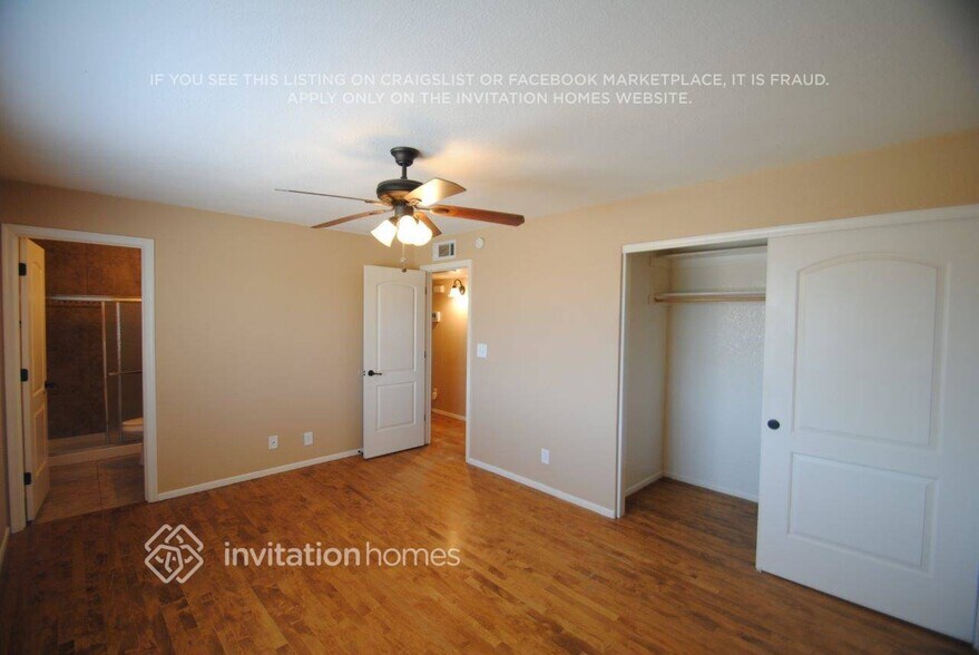 Building Photo - 535 E Quail Ave