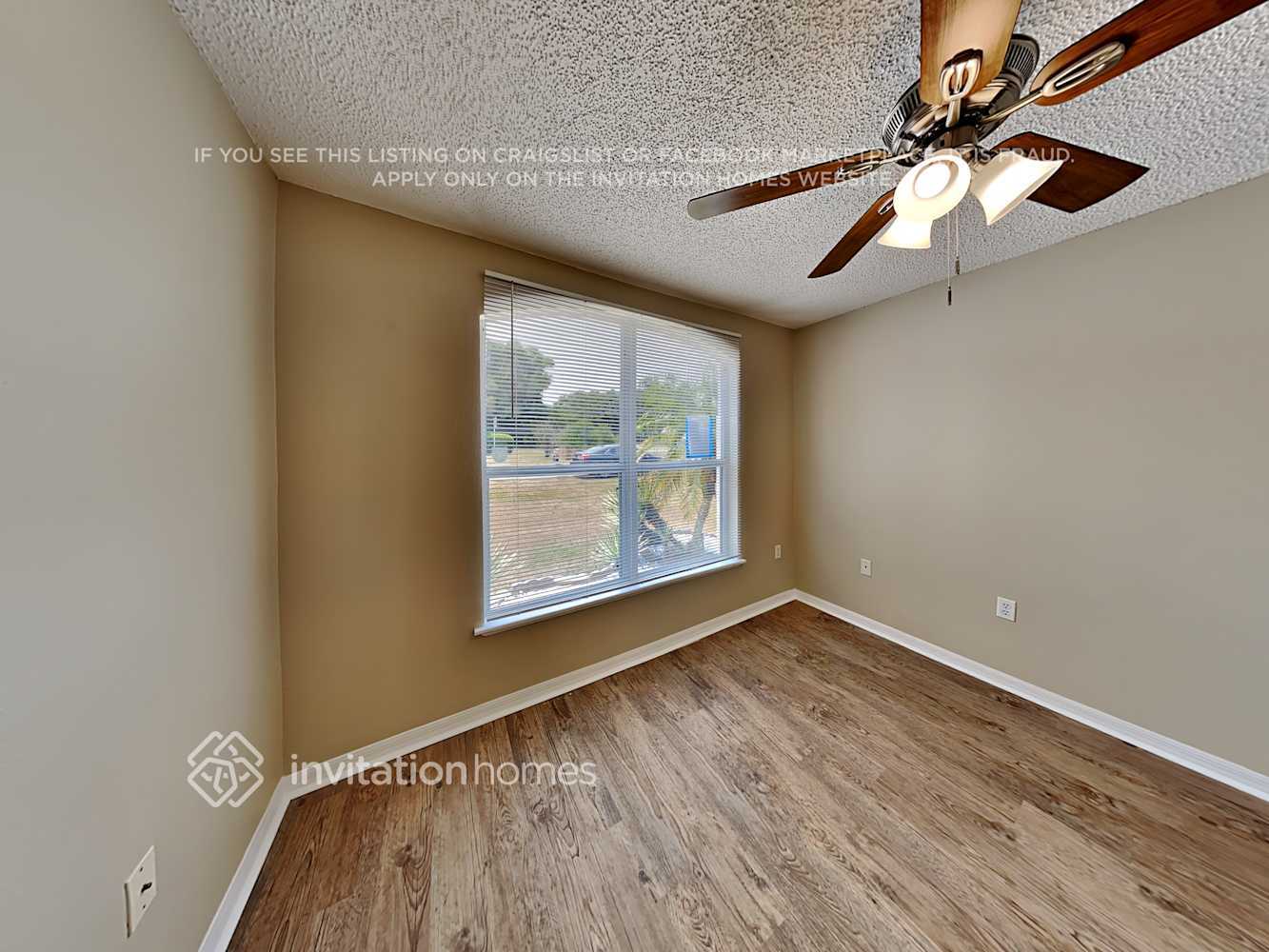 Building Photo - 5602 Oakwood Knoll Dr