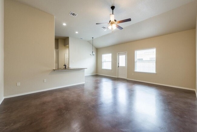 Building Photo - 491 Jack Rabbit Ln