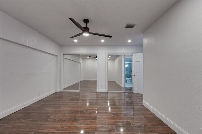 Building Photo - 7950 NW 11th Ct