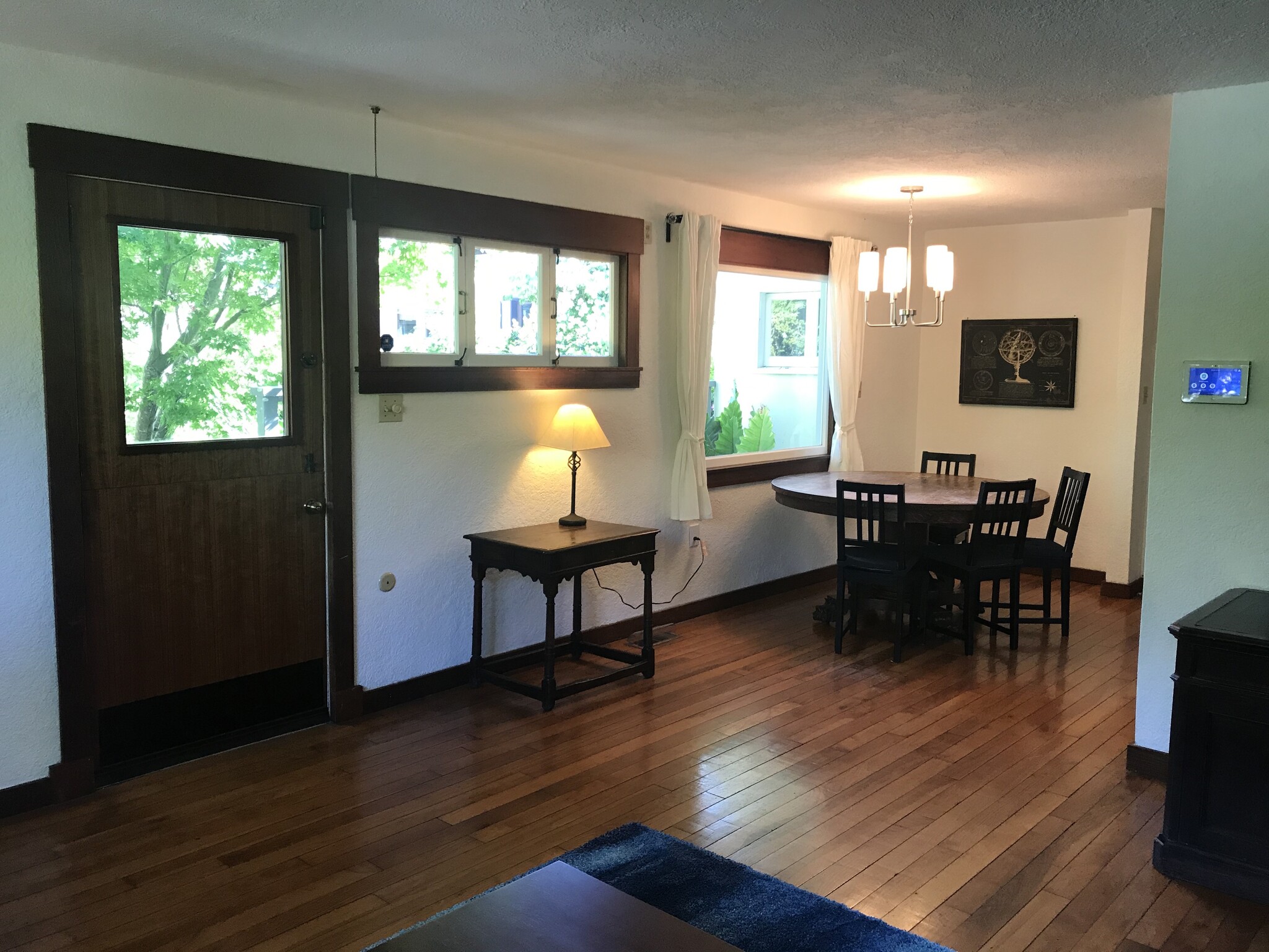 Dining Area - 3031 Fulton St