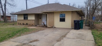 Building Photo - 8609 N Harvey Ave