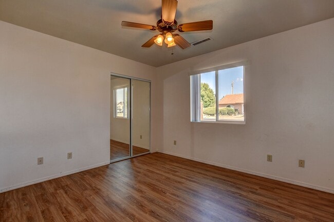 Building Photo - 6284 N Buckboard Dr
