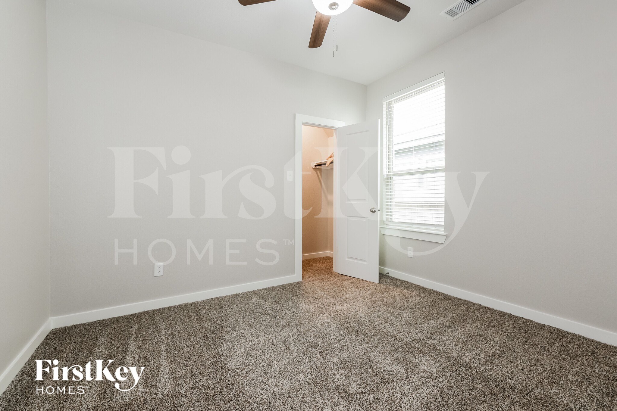 Building Photo - 235 Aster View Ct