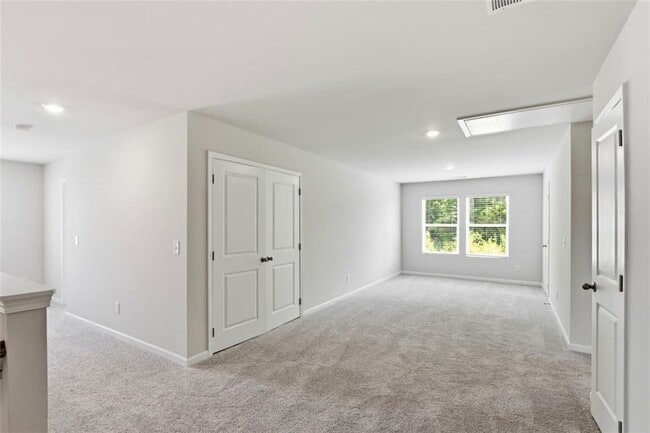 Building Photo - 54 Umber Ln